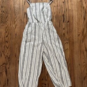 Women's Linen Black & White Jumpsuit Size Small EUC